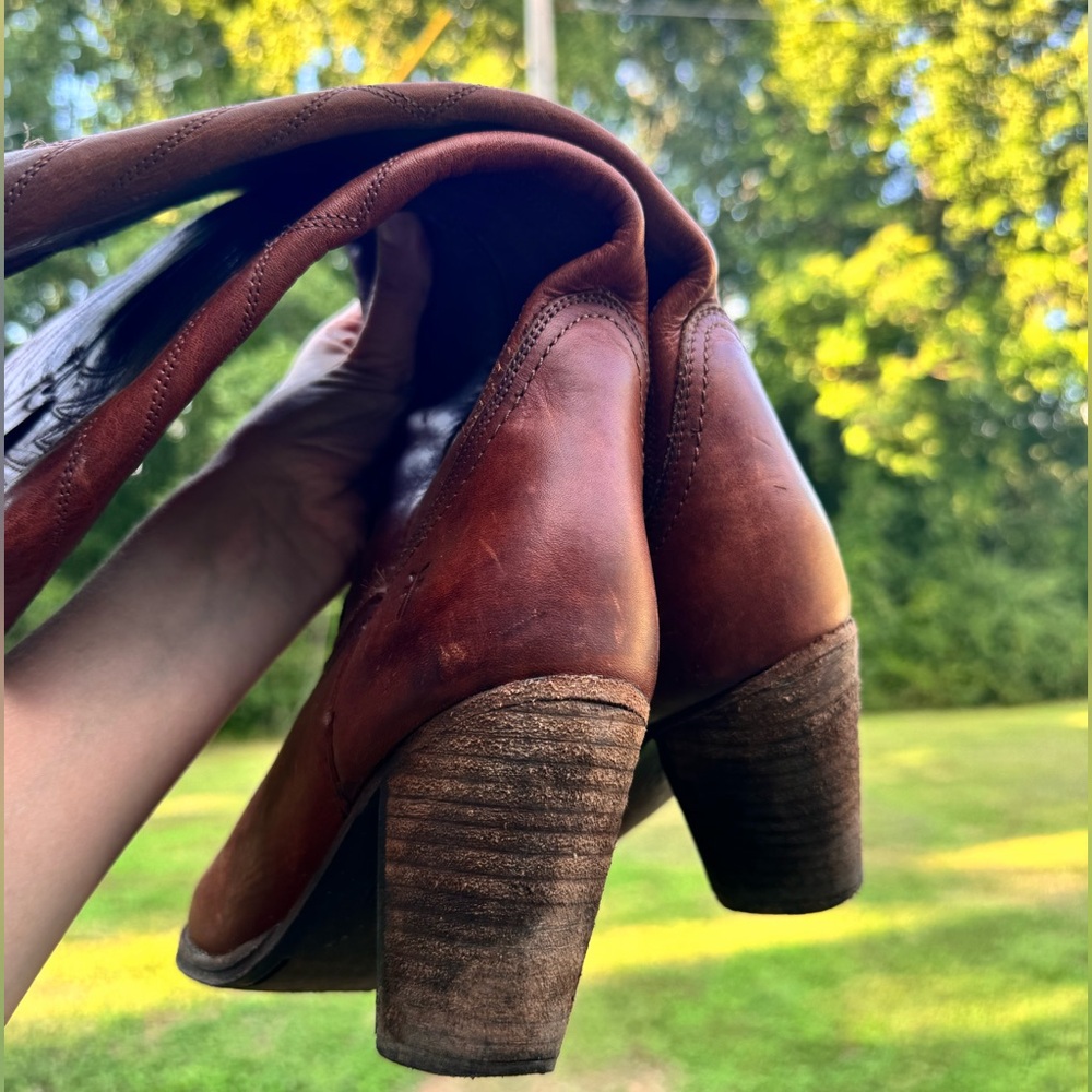 Frye heeled cowgirl boots mid calf - Picture 2 of 2